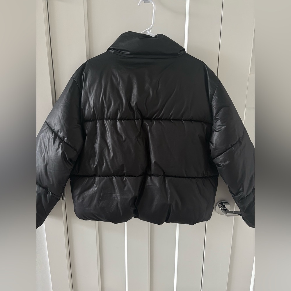 Old Navy Quilted Puffer Jacket - Picture 4 of 6